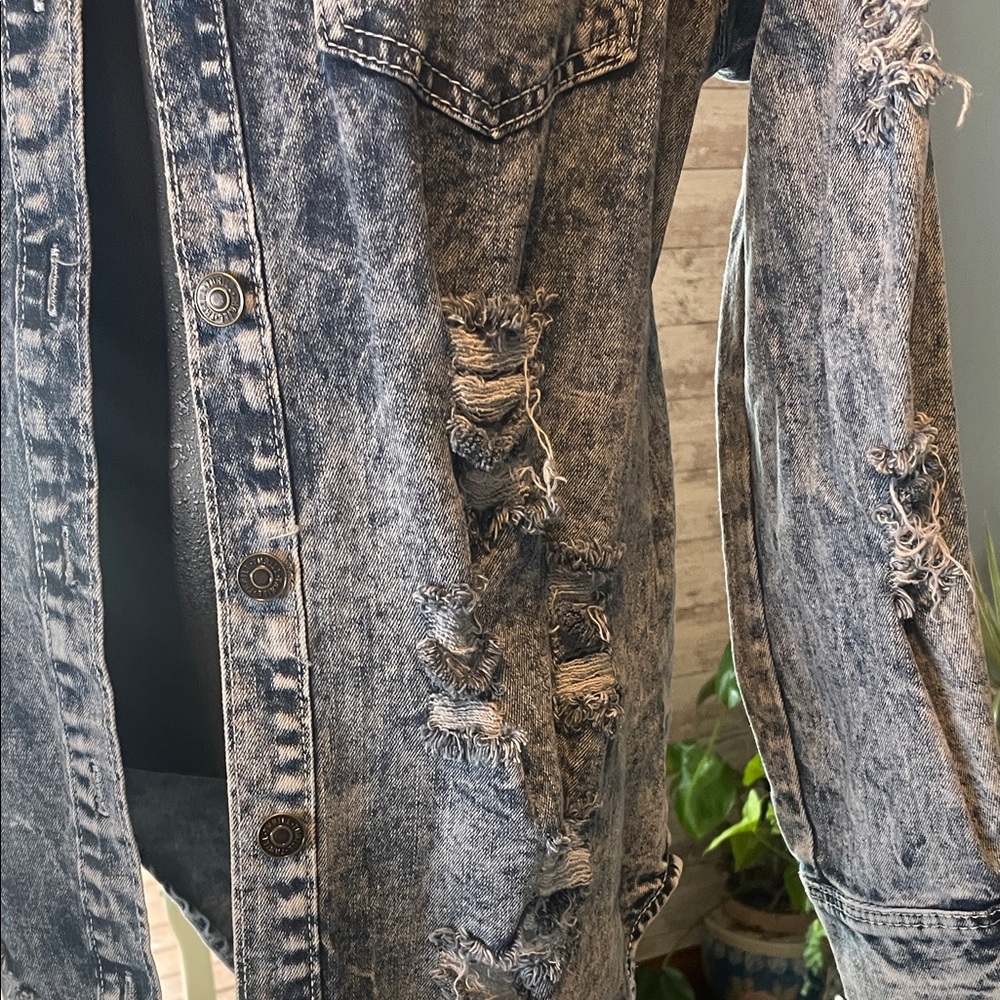 Thrill Distressed Denim Button Down Shirt - Picture 3 of 8